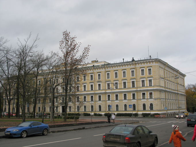 Жилой дом полицейских чинов)